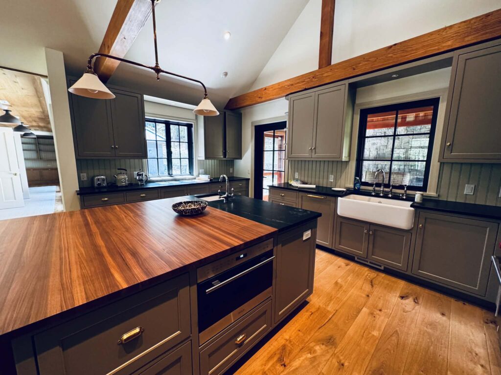 Home E5ff14f8 C746 47a7 B16a 00730d022523 1024x768